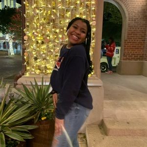 Meet your Posher, Ciara